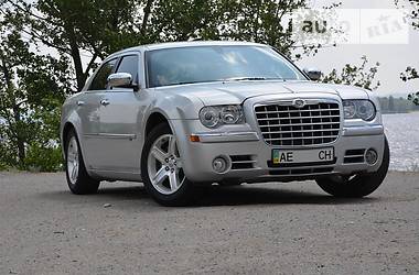 Седан Chrysler 300C 2008 в Днепре