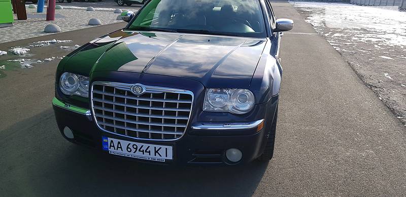 Седан Chrysler 300C 2005 в Киеве