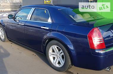 Седан Chrysler 300C 2005 в Киеве