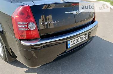 Седан Chrysler 300C 2008 в Харькове