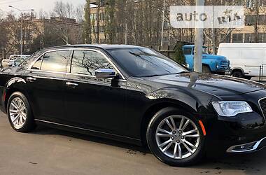 Седан Chrysler 300C 2015 в Одесі