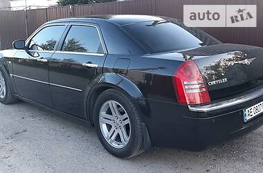 Седан Chrysler 300C 2006 в Днепре