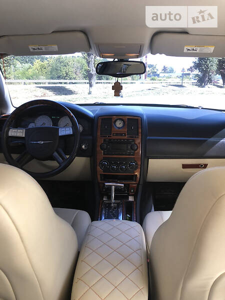 Седан Chrysler 300C 2005 в Вінниці