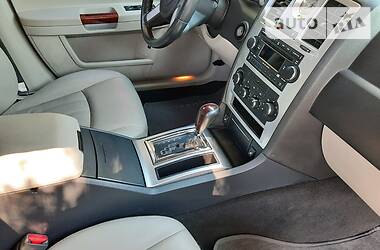Седан Chrysler 300C 2006 в 