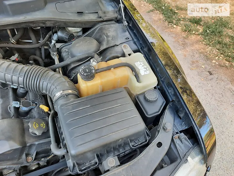 Седан Chrysler 300C 2006 в 