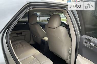 Седан Chrysler 300C 2006 в 