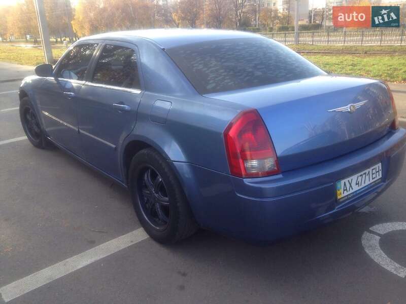 Седан Chrysler 300C 2007 в Харькове
