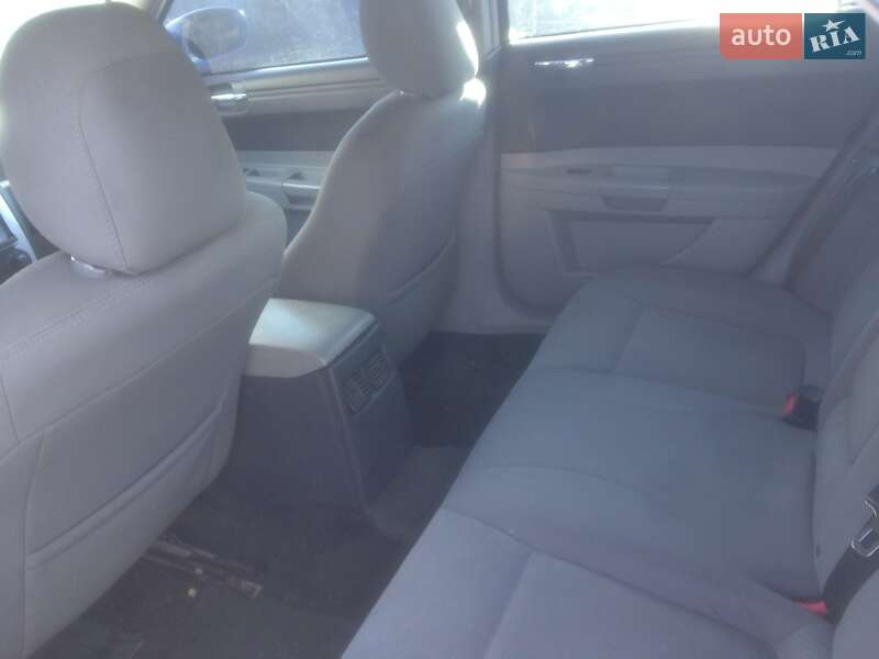 Седан Chrysler 300C 2007 в Харькове