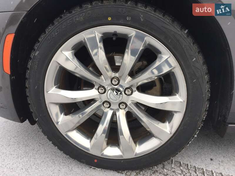 Седан Chrysler 300C 2017 в Києві