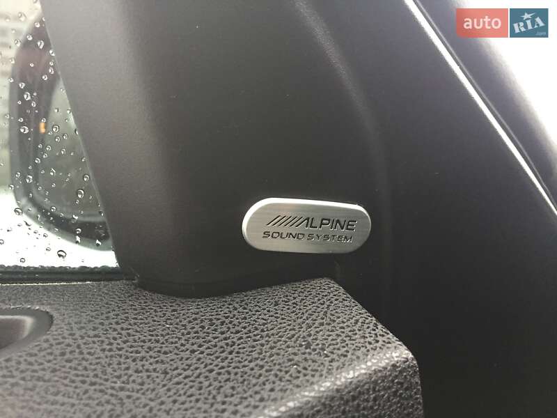 Седан Chrysler 300C 2017 в Києві