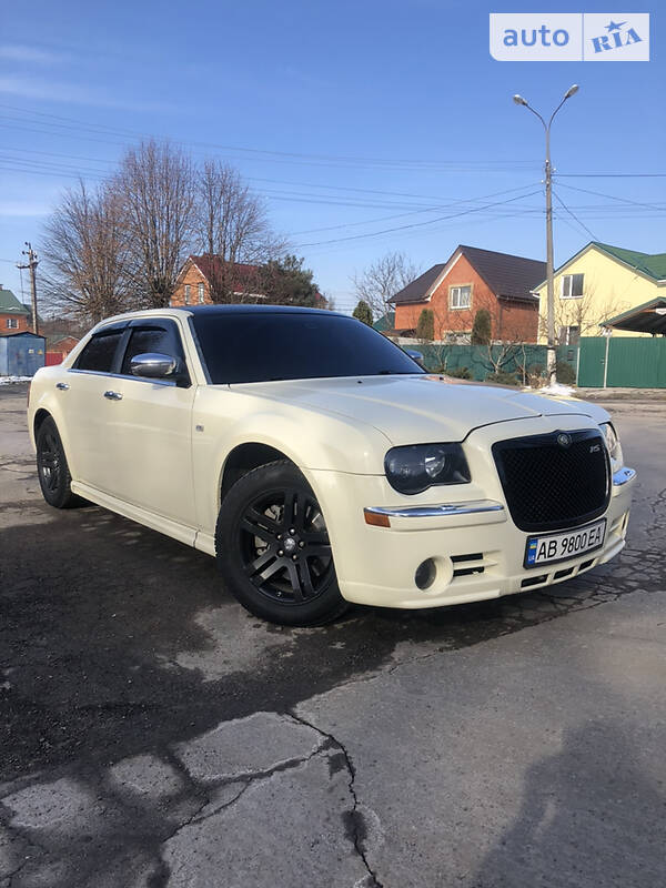 Седан Chrysler 300C 2005 в Вінниці