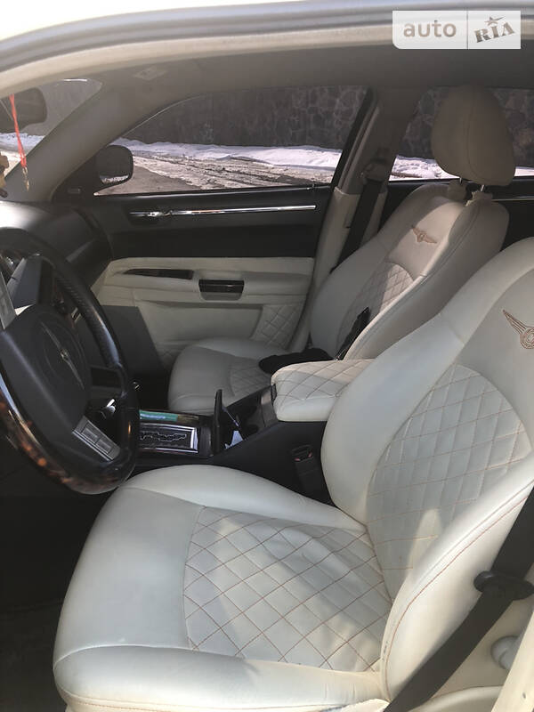 Седан Chrysler 300C 2005 в Вінниці