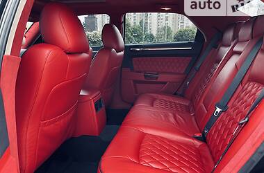 Седан Chrysler 300C 2005 в 