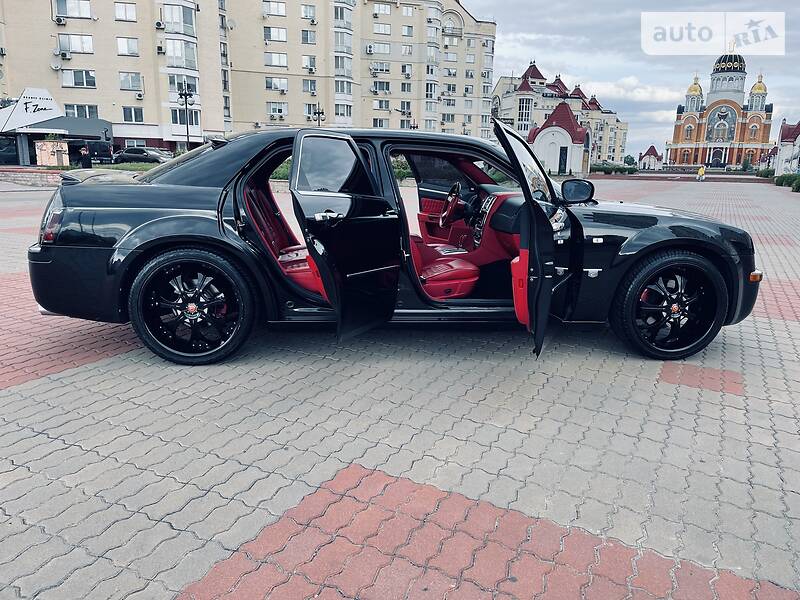 Седан Chrysler 300C 2006 в Києві