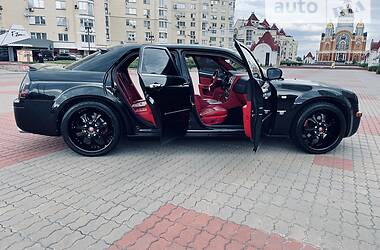 Седан Chrysler 300C 2005 в 