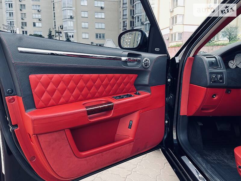 Седан Chrysler 300C 2006 в Києві