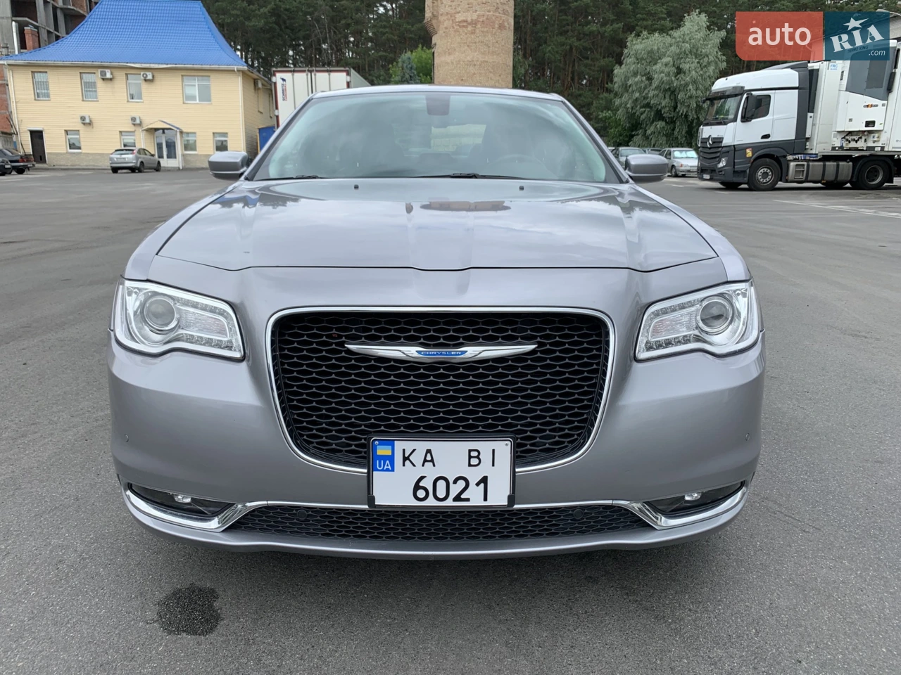 2017 Chrysler 300C - мініатюра 3