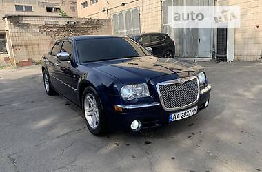 Седан Chrysler 300C 2005 в Києві