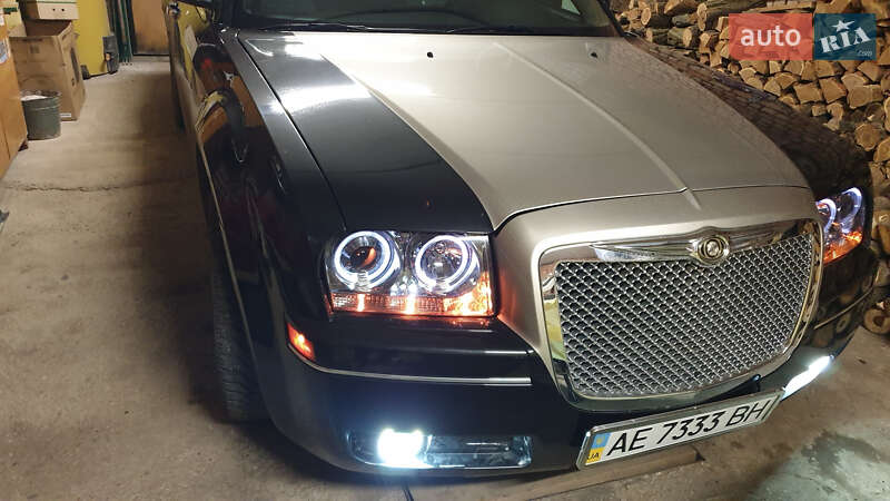 Chrysler 300C 2004