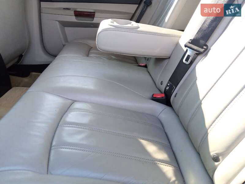 Седан Chrysler 300C 2005 в Кобеляках