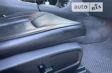 Седан Chrysler 300C 2018 в 