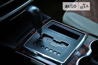 Седан Chrysler 300C 2008 в 