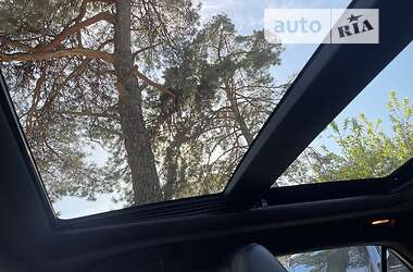 Седан Chrysler 300C 2013 в 