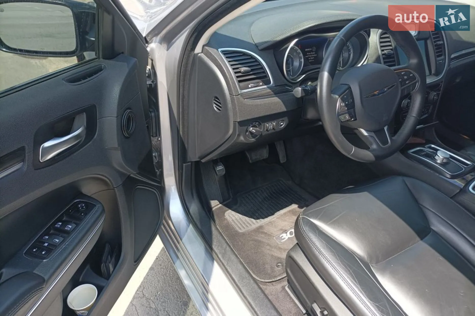 2016 Chrysler 300C - мініатюра 3