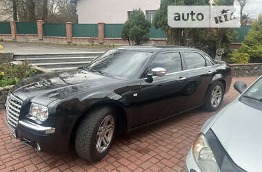 Седан Chrysler 300C 2005 в Миколаєві