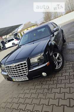 Седан Chrysler 300C 2005 в Чернівцях