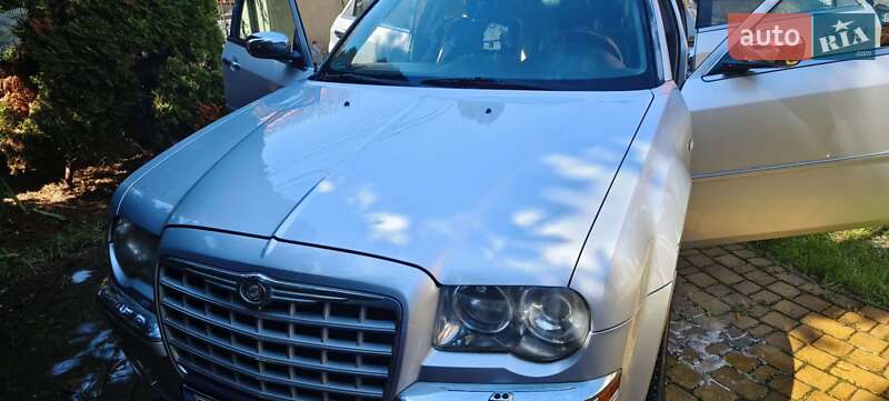 Позашляховик / Кросовер Chrysler 300C 2004 в Одесі