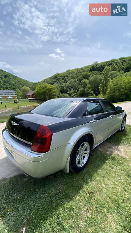 Седан Chrysler 300C 2005 в Хмельницком