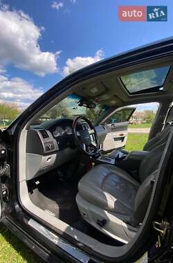 Седан Chrysler 300C 2005 в 