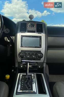 Седан Chrysler 300C 2005 в 