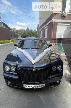 Позашляховик / Кросовер Chrysler 300C 2006 в Києві