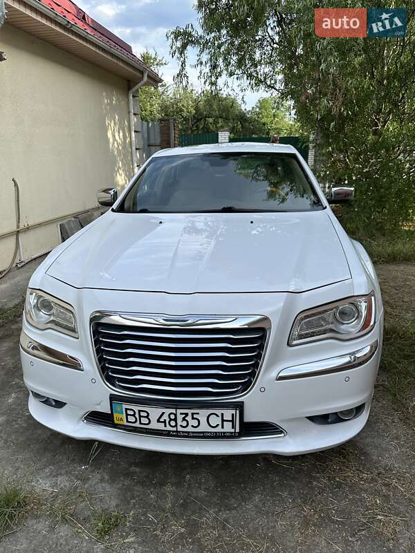 Chrysler 300C 2011
