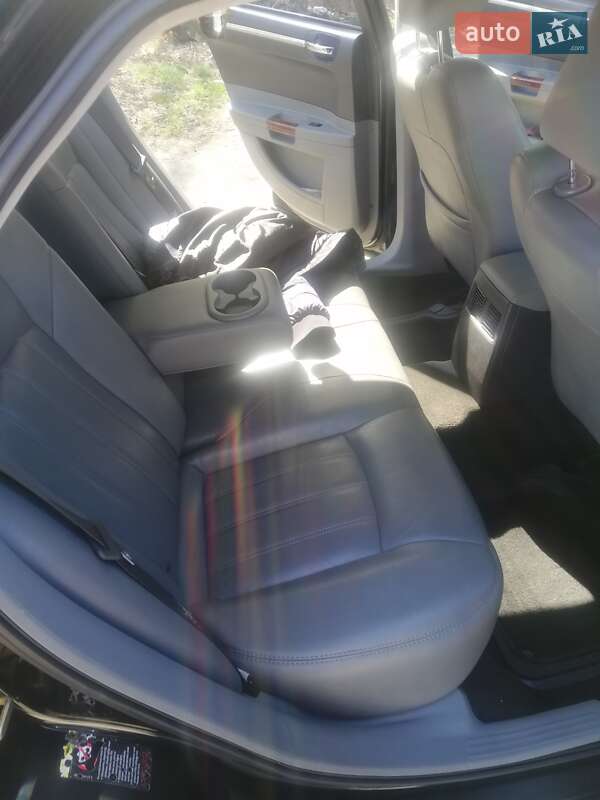 Седан Chrysler 300C 2005 в Житомире