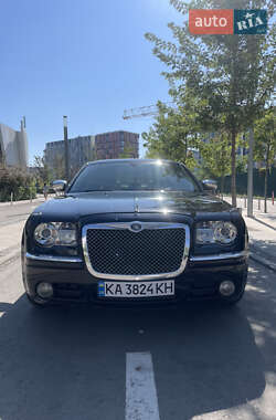 Седан Chrysler 300C 2008 в Киеве