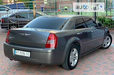 Седан Chrysler 300C 2006 в Ивано-Франковске