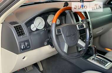 Седан Chrysler 300C 2006 в Ивано-Франковске