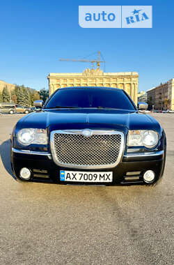 Седан Chrysler 300C 2005 в Харькове