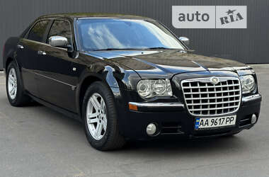 Седан Chrysler 300C 2006 в Дніпрі