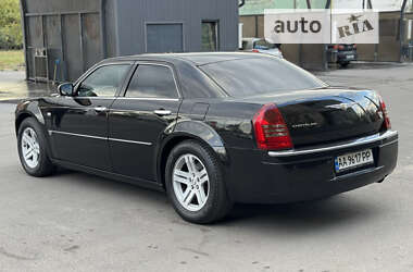 Седан Chrysler 300C 2006 в Дніпрі