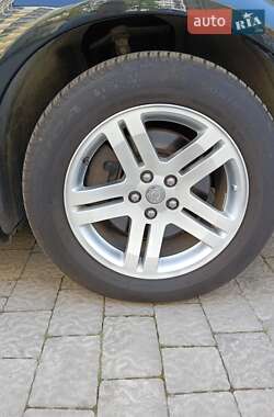 Седан Chrysler 300C 2006 в 