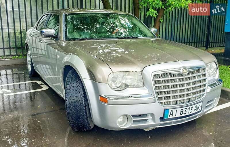 Седан Chrysler 300C 2006 в Броварах