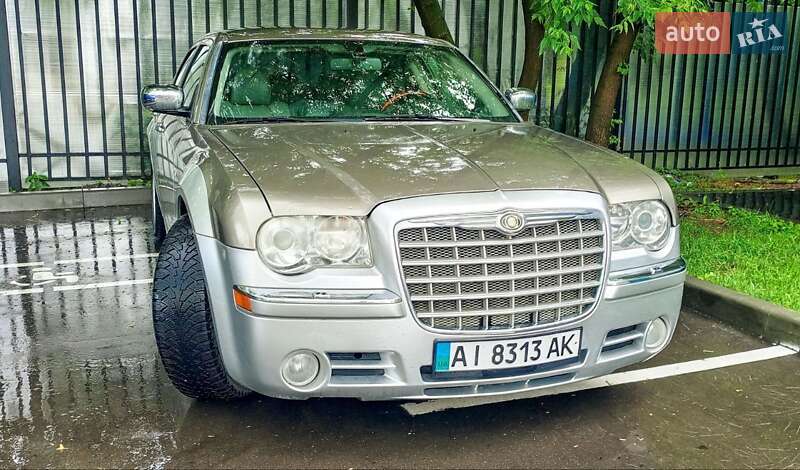 Седан Chrysler 300C 2006 в Броварах