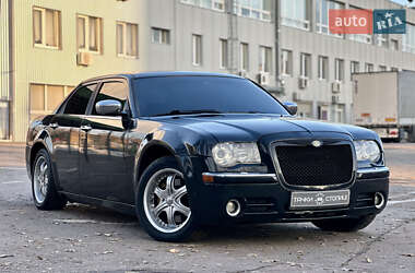 Седан Chrysler 300C 2005 в 