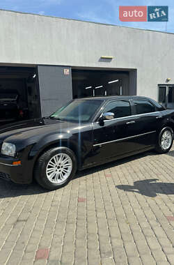 Седан Chrysler 300C 2010 в Луцьку