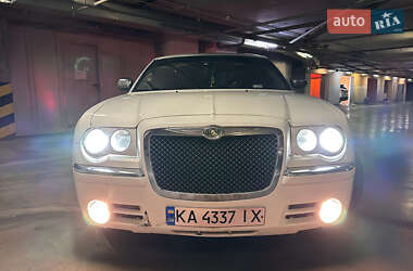 Седан Chrysler 300C 2005 в Києві