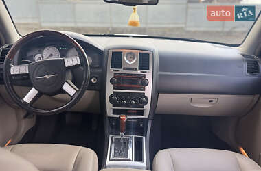 Седан Chrysler 300C 2006 в 